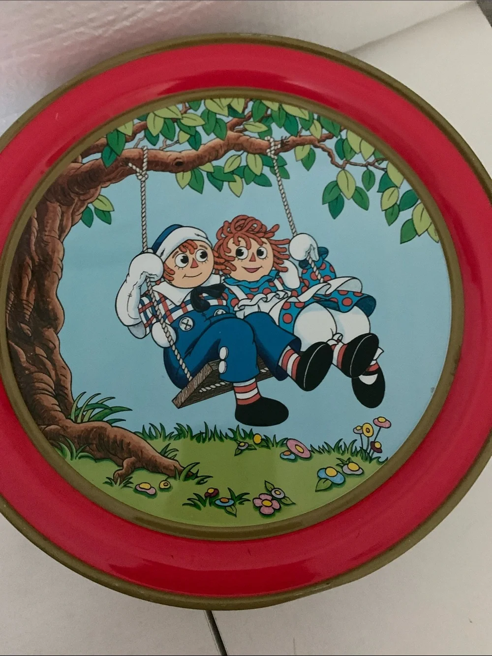 Vintage 1987 Raggedy Ann and Andy Cookie Tin